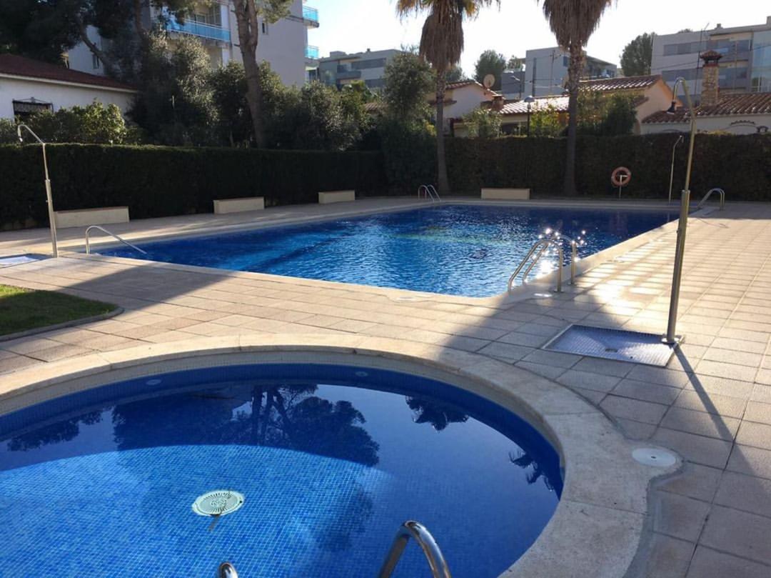 Апартаменти Residencial Aqua - La Pineda Салоу Екстер'єр фото
